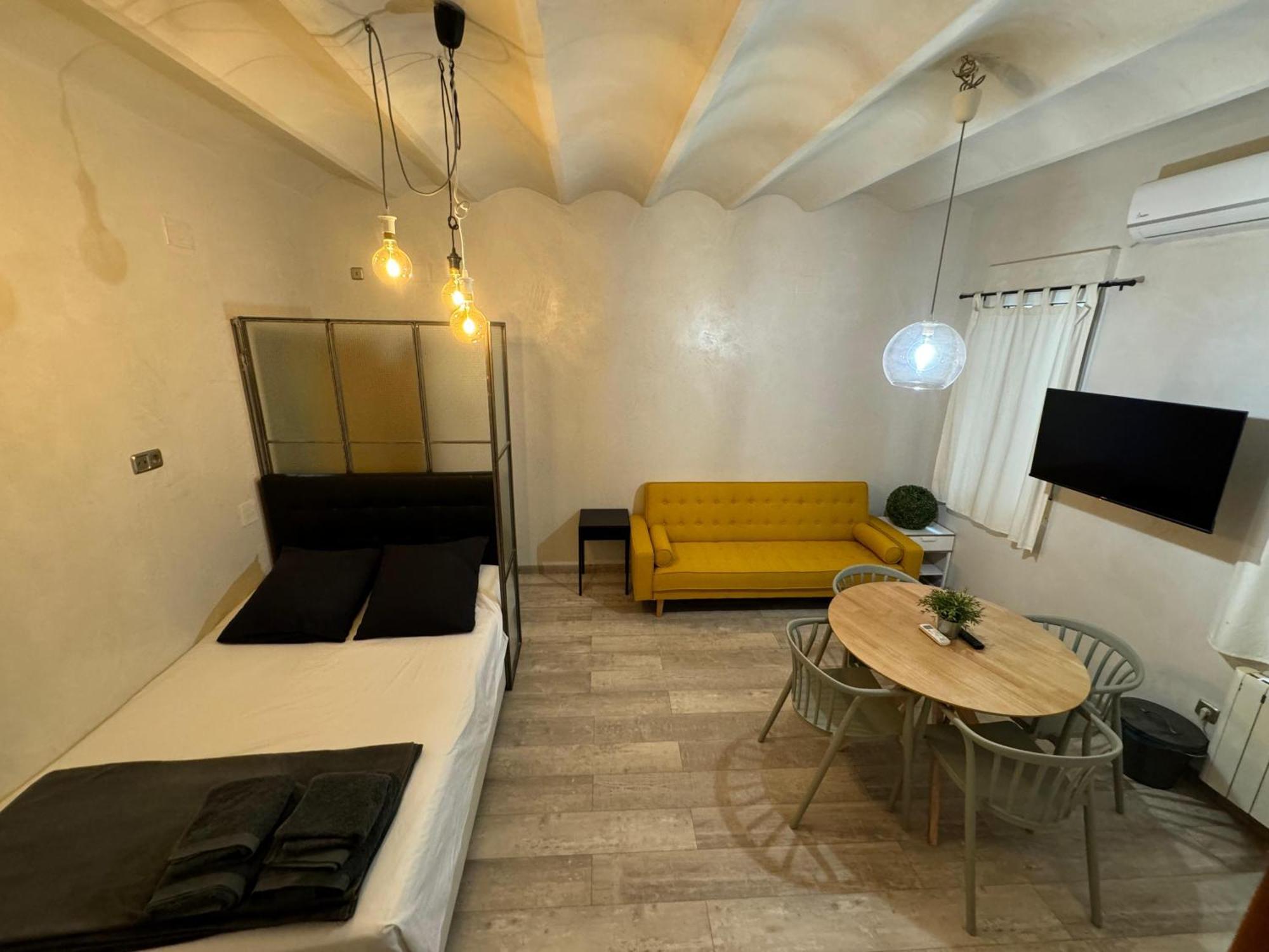 Ama Madrid Santa Ana Apartment ภายนอก รูปภาพ